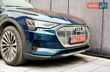 Внедорожник / Кроссовер Audi e-tron 2019 в 