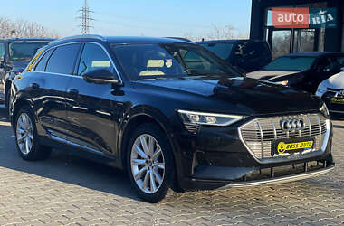 Позашляховик / Кросовер Audi e-tron 2020 в 