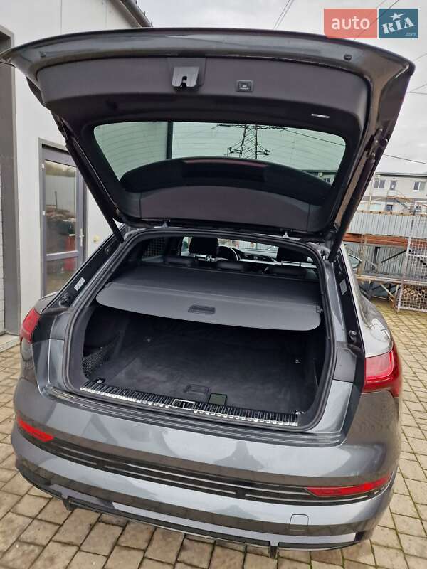 Внедорожник / Кроссовер Audi e-tron 2020 в Львове