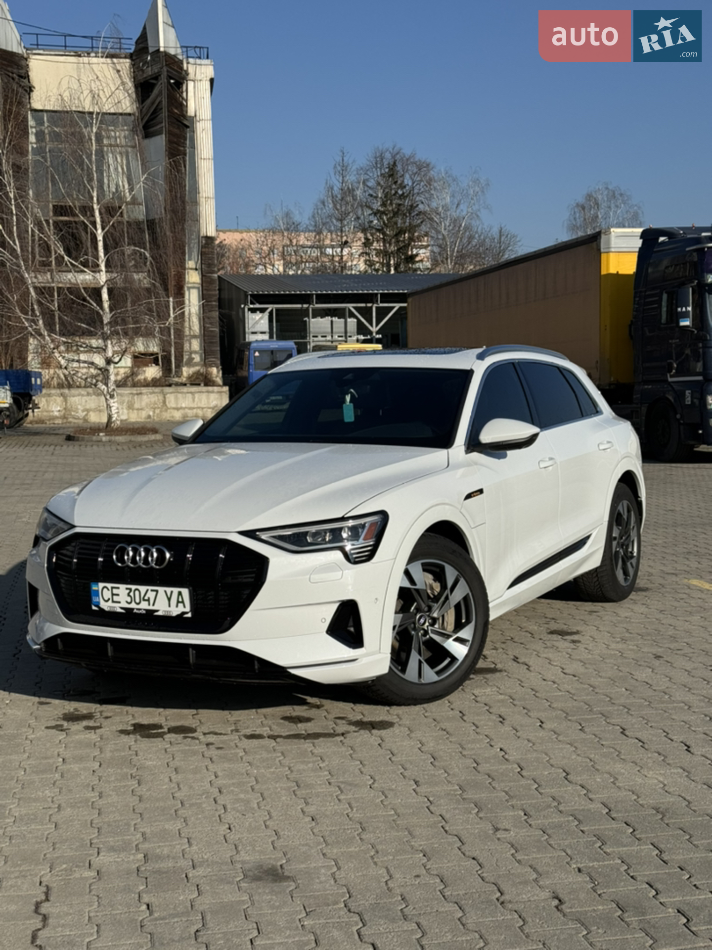 2021 Audi e-tron - фото 1