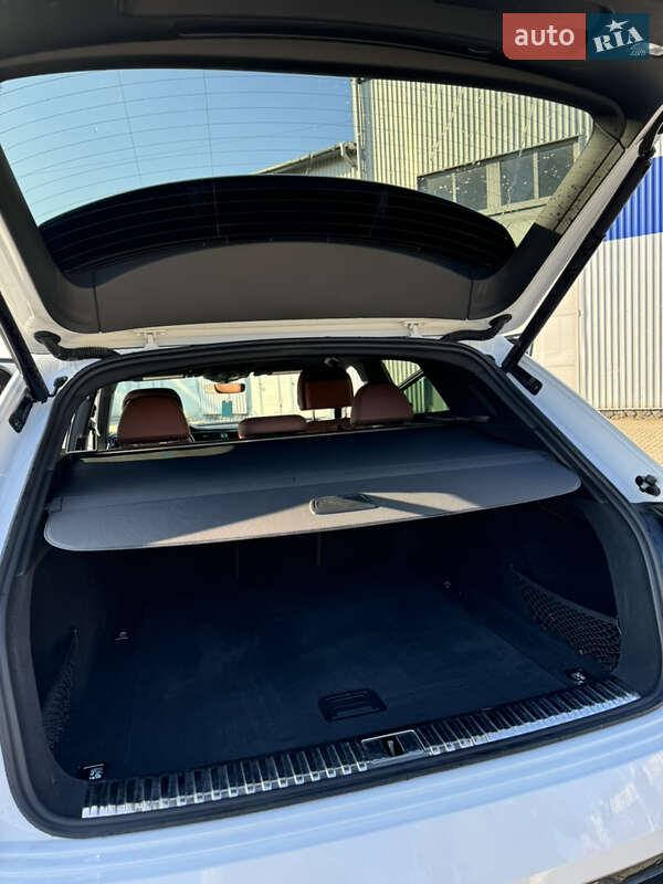 Позашляховик / Кросовер Audi e-tron 2021 в Чернівцях