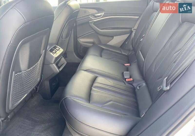 Внедорожник / Кроссовер Audi e-tron 2019 в Одессе