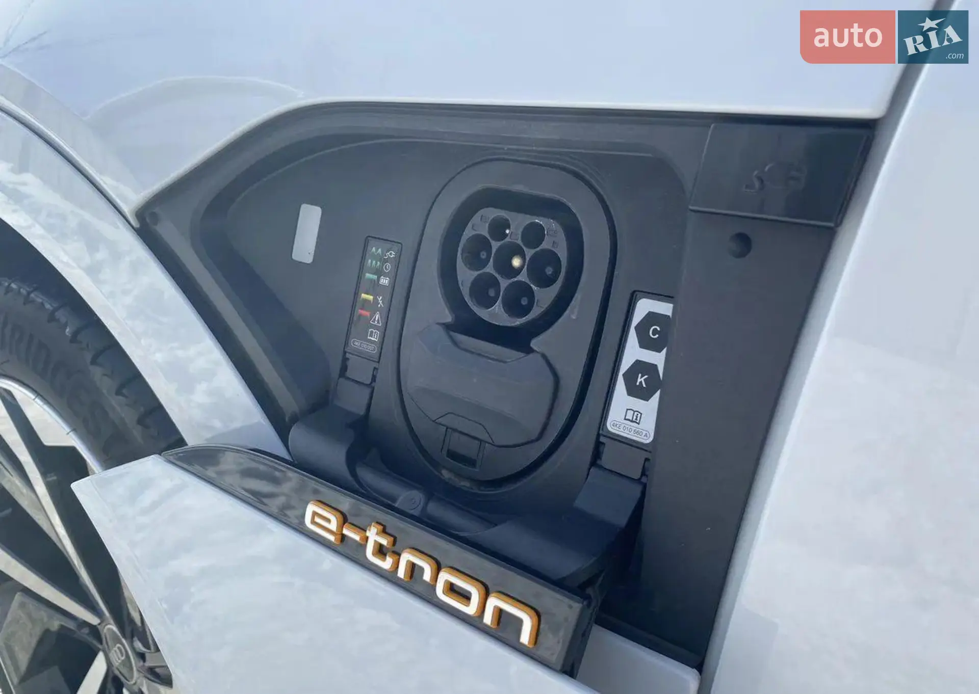 2019 Audi e-tron - мініатюра 10