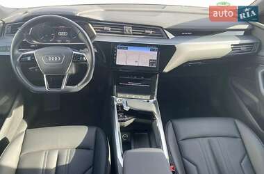 Внедорожник / Кроссовер Audi e-tron 2019 в 