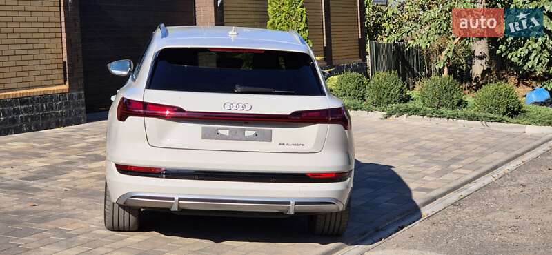 Внедорожник / Кроссовер Audi e-tron 2022 в Черкассах