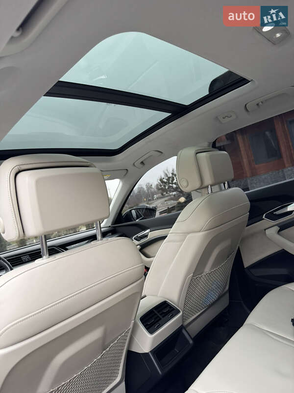 Внедорожник / Кроссовер Audi e-tron 2019 в Житомире