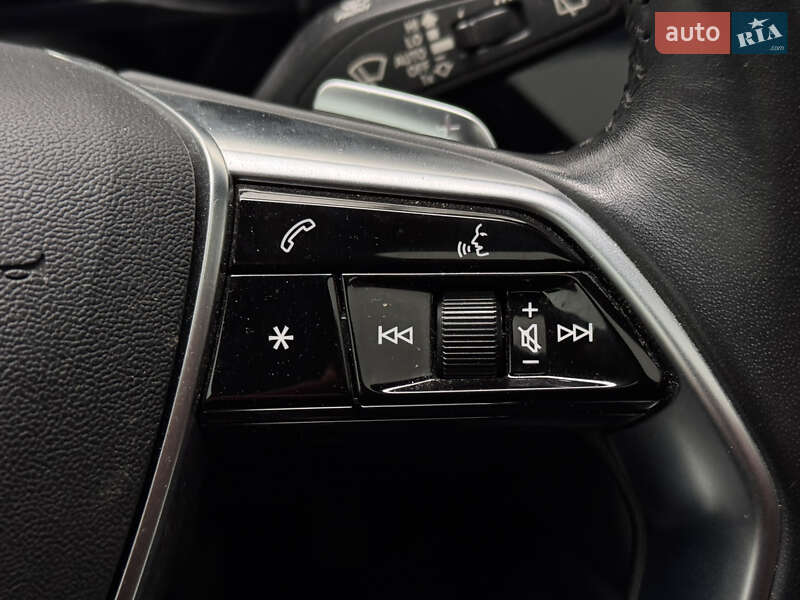 Позашляховик / Кросовер Audi e-tron 2019 в Києві