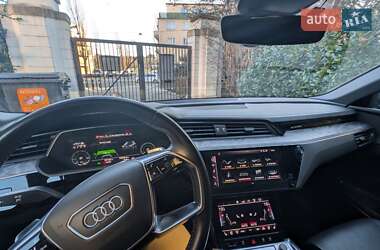 Внедорожник / Кроссовер Audi e-tron 2019 в 