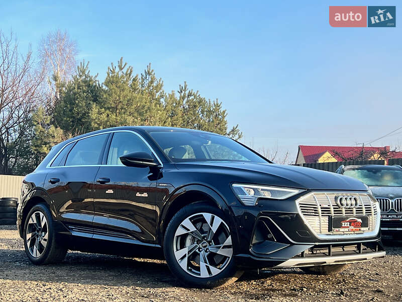 Позашляховик / Кросовер Audi e-tron 2022 в Луцьку