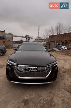 Позашляховик / Кросовер Audi e-tron 2022 в Харкові