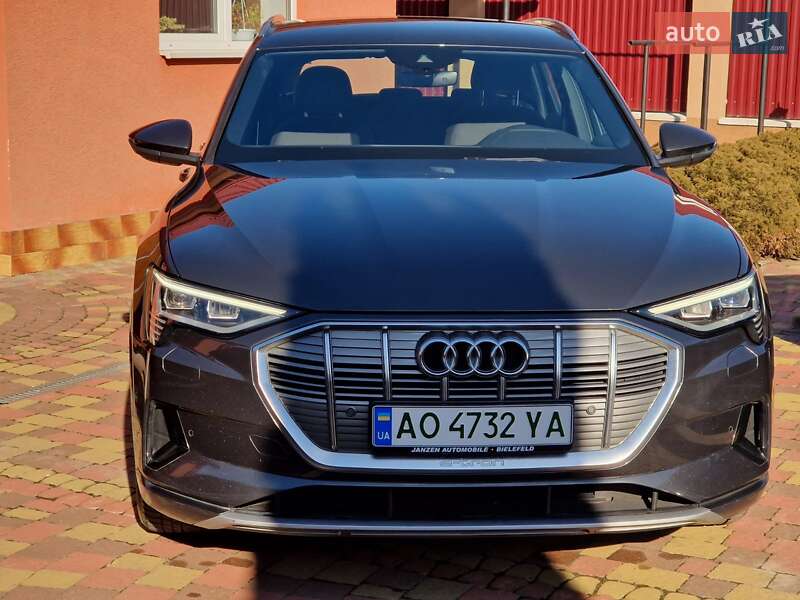 Позашляховик / Кросовер Audi e-tron 2020 в Ужгороді