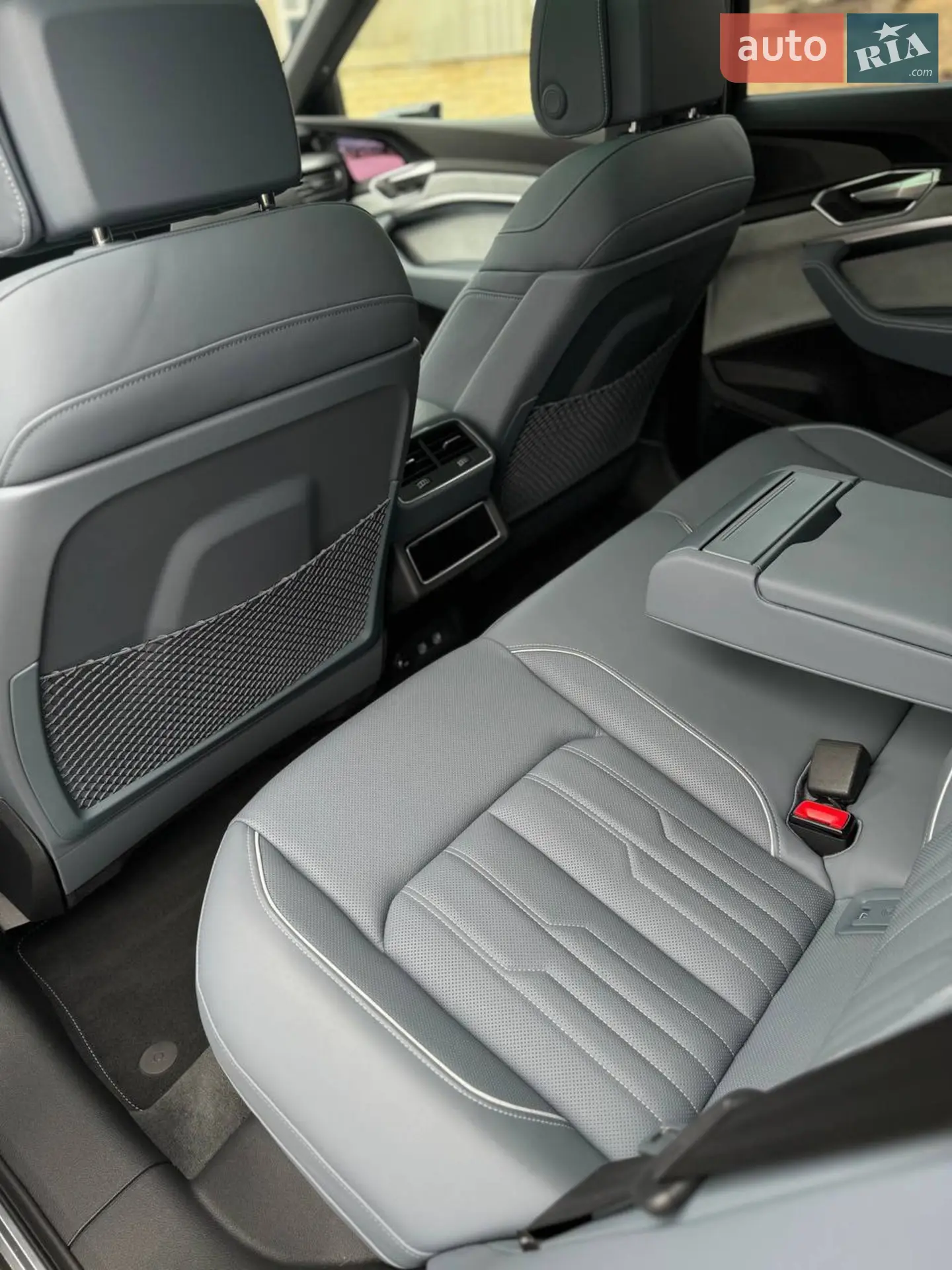2020 Audi e-tron - мініатюра 15
