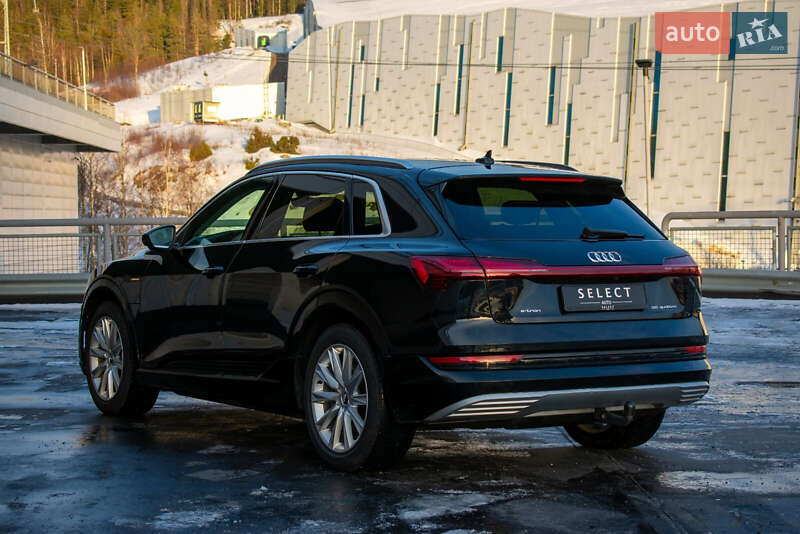 Позашляховик / Кросовер Audi e-tron 2019 в Києві
