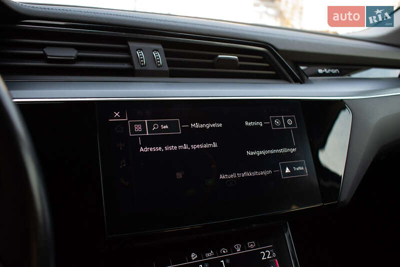 Позашляховик / Кросовер Audi e-tron 2019 в Києві