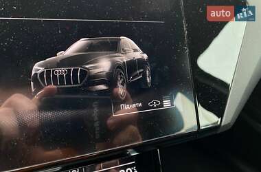 Позашляховик / Кросовер Audi e-tron 2021 в 