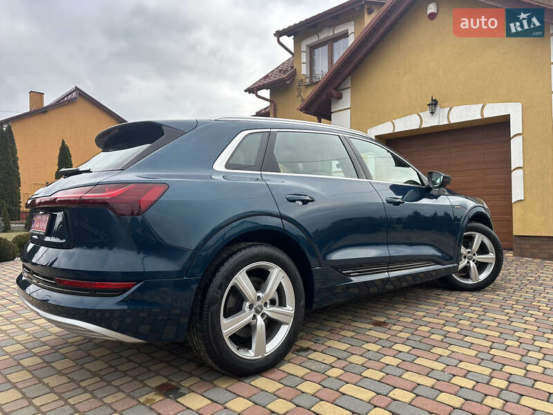 Позашляховик / Кросовер Audi e-tron 2020 в Львові