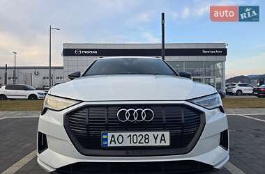 Внедорожник / Кроссовер Audi e-tron 2020 в 