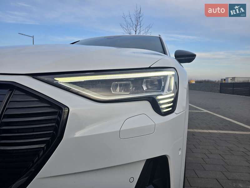 Внедорожник / Кроссовер Audi e-tron 2020 в Мукачево