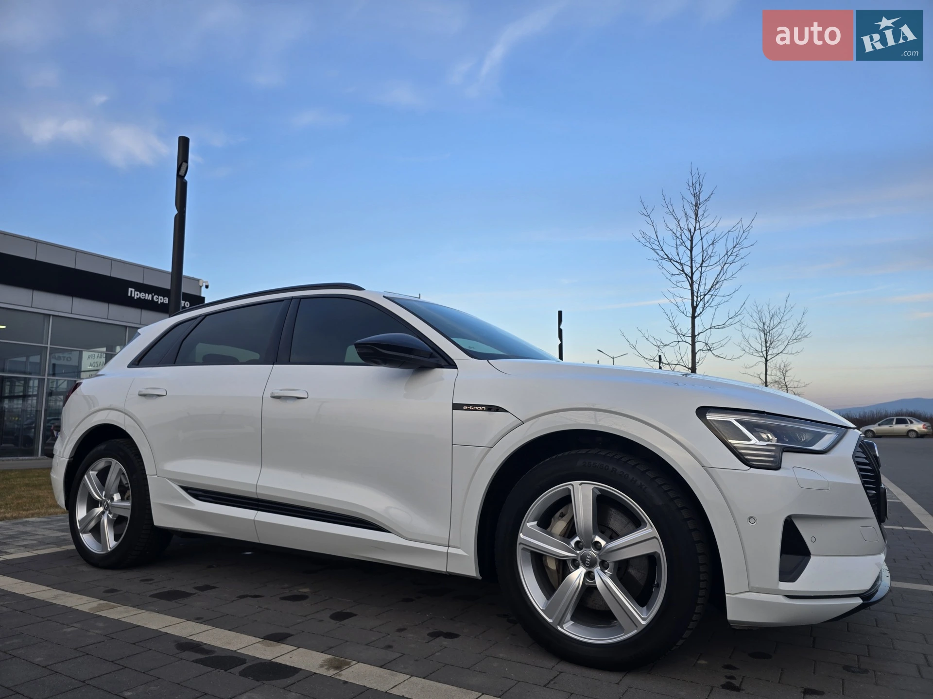 2020 Audi e-tron - мініатюра 18
