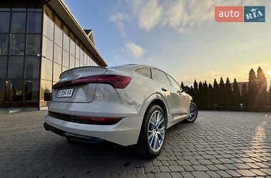 Позашляховик / Кросовер Audi e-tron 2020 в 