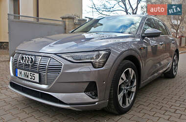 Внедорожник / Кроссовер Audi e-tron 2019 в 