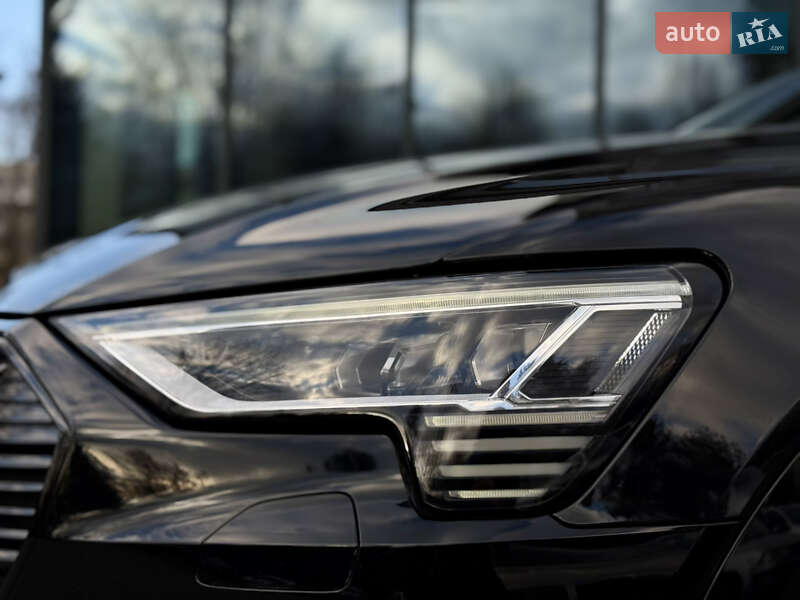 Позашляховик / Кросовер Audi e-tron 2018 в Львові фото 4 Позашляховик / Кросовер Audi e-tron 2018 в Львові