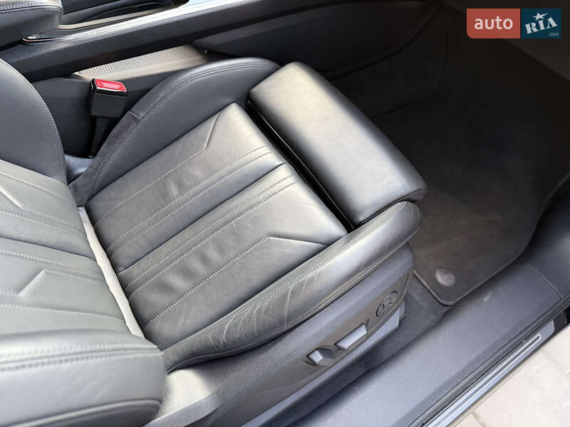 Позашляховик / Кросовер Audi e-tron 2018 в Львові фото 70 Позашляховик / Кросовер Audi e-tron 2018 в Львові