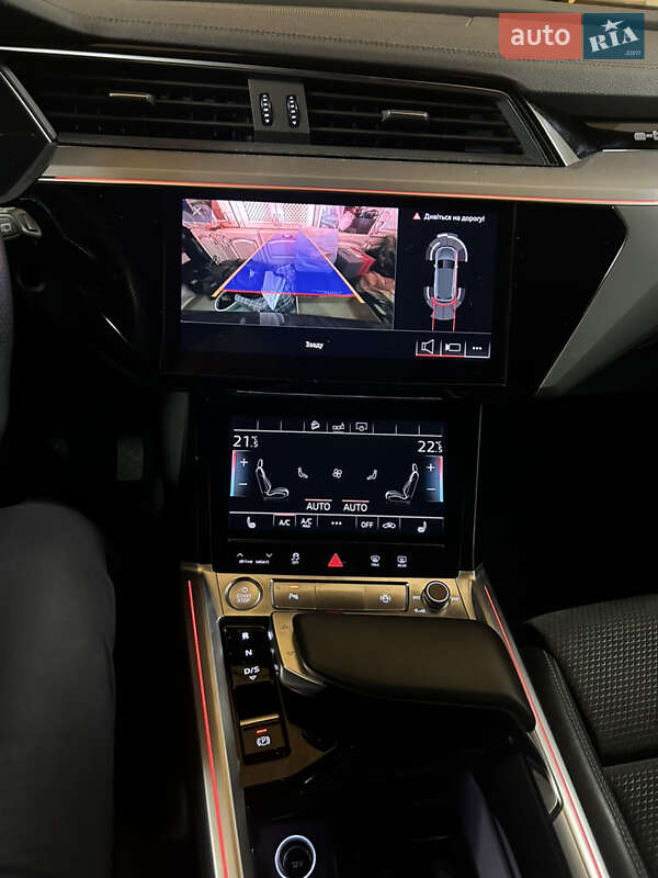 Позашляховик / Кросовер Audi e-tron 2019 в Києві