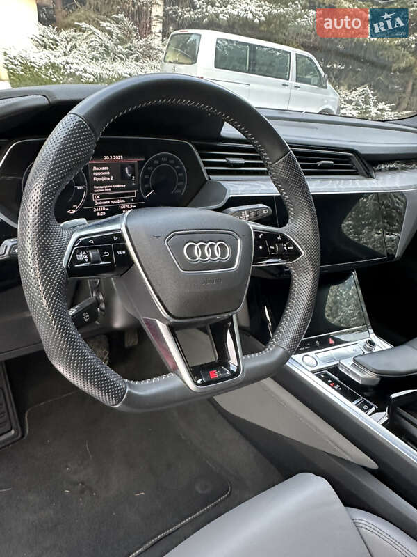 Внедорожник / Кроссовер Audi e-tron 2020 в Киеве