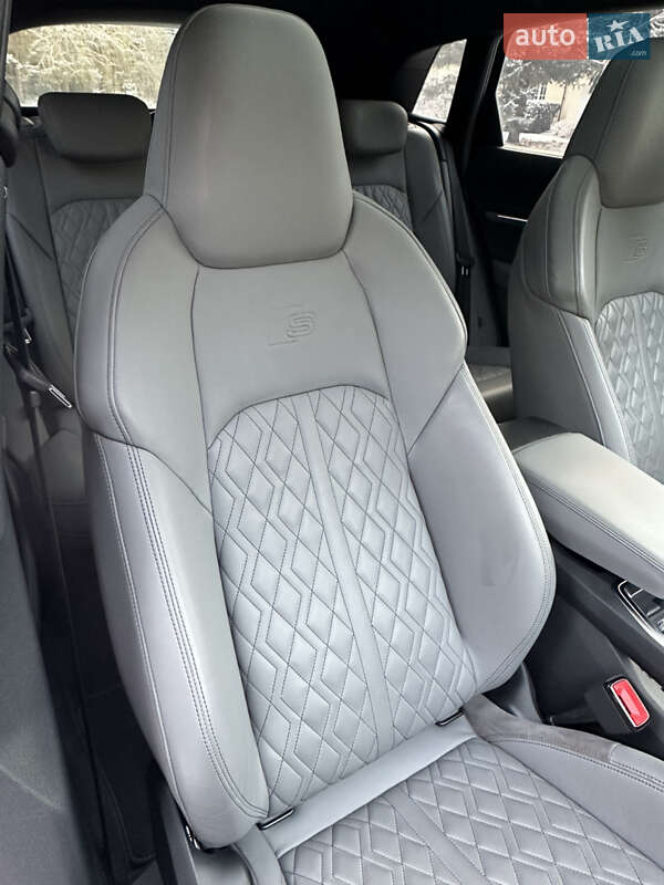 Внедорожник / Кроссовер Audi e-tron 2020 в Киеве