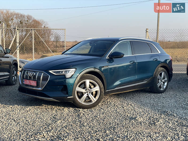 Позашляховик / Кросовер Audi e-tron 2021 в Львові