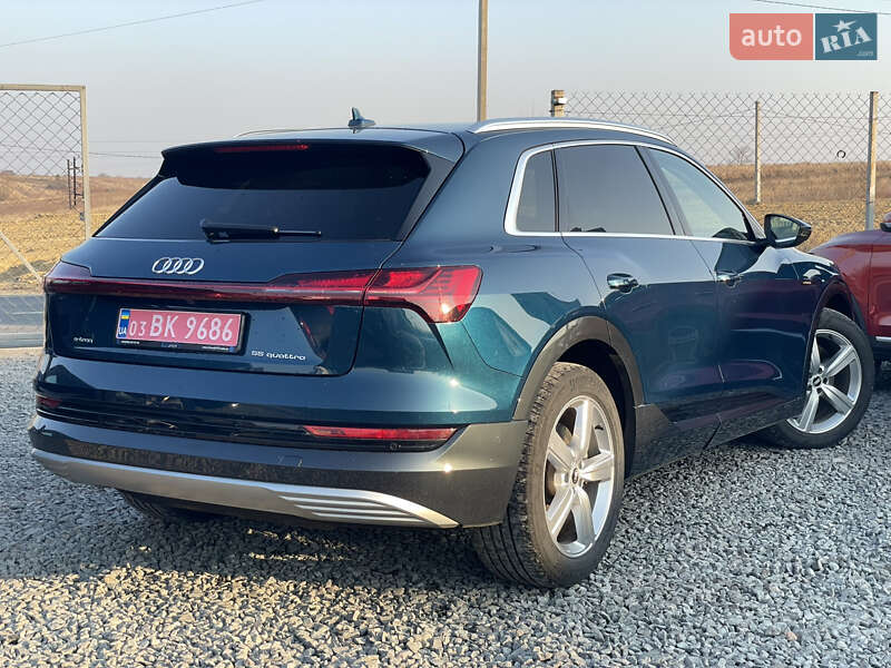 Позашляховик / Кросовер Audi e-tron 2021 в Львові