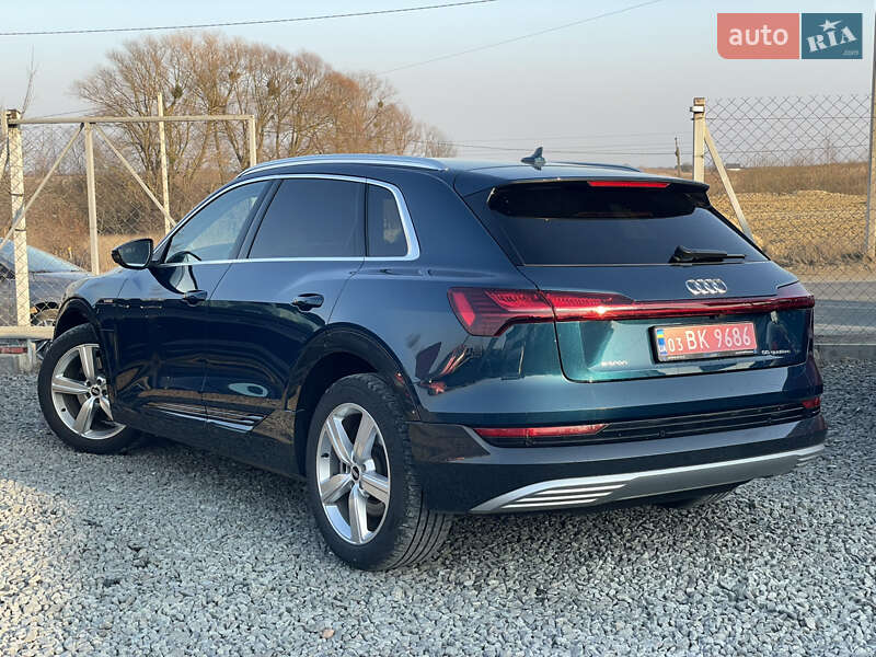 Позашляховик / Кросовер Audi e-tron 2021 в Львові