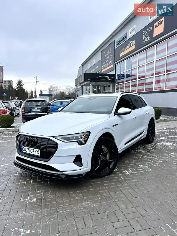 Audi e-tron 2019