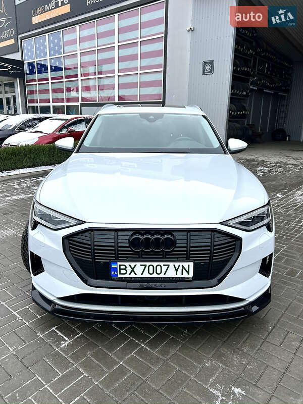 Внедорожник / Кроссовер Audi e-tron 2019 в Хмельницком