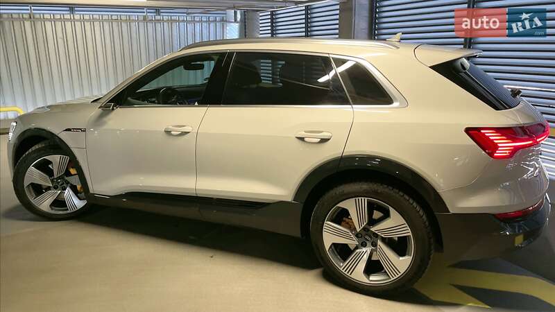 Внедорожник / Кроссовер Audi e-tron 2020 в Виннице фото 29 Внедорожник / Кроссовер Audi e-tron 2020 в Виннице