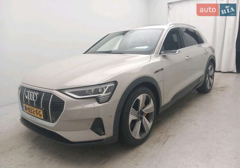 Внедорожник / Кроссовер Audi e-tron 2020 в Виннице фото 64 Внедорожник / Кроссовер Audi e-tron 2020 в Виннице