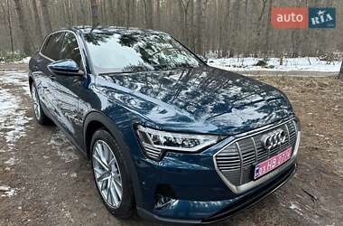 Позашляховик / Кросовер Audi e-tron 2022 в Києві