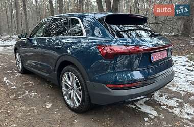 Позашляховик / Кросовер Audi e-tron 2022 в Києві