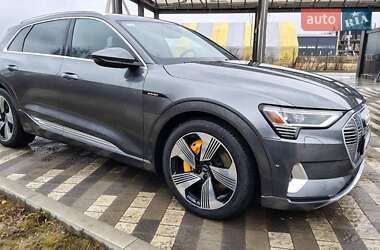 Внедорожник / Кроссовер Audi e-tron 2019 в 