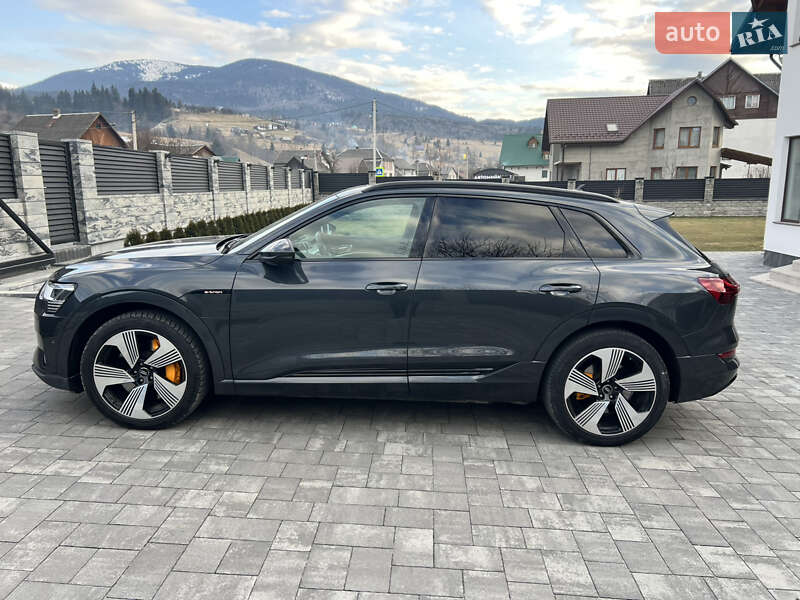 Внедорожник / Кроссовер Audi e-tron 2021 в Буковеле