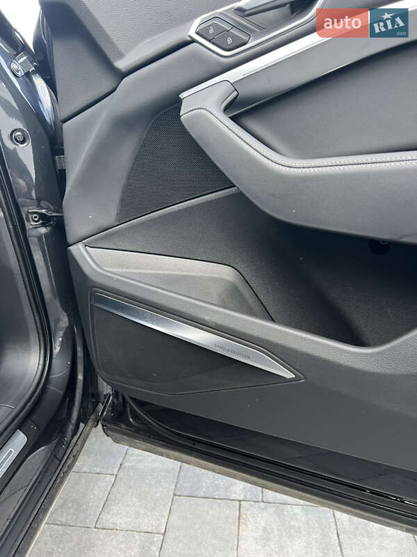 Внедорожник / Кроссовер Audi e-tron 2021 в Буковеле