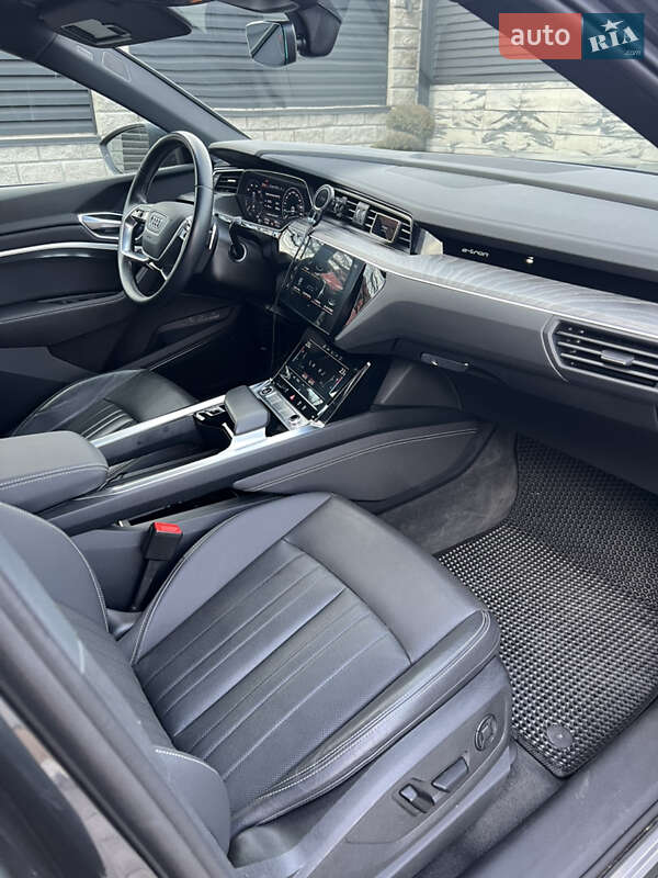 Внедорожник / Кроссовер Audi e-tron 2021 в Буковеле