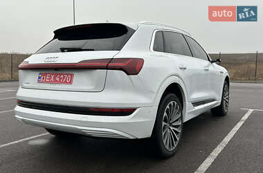 Универсал Audi e-tron 2019 в 