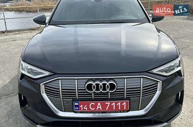 Позашляховик / Кросовер Audi e-tron 2019 в 