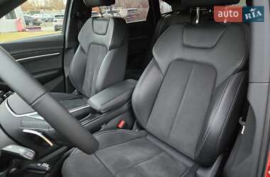 Позашляховик / Кросовер Audi e-tron 2021 в 