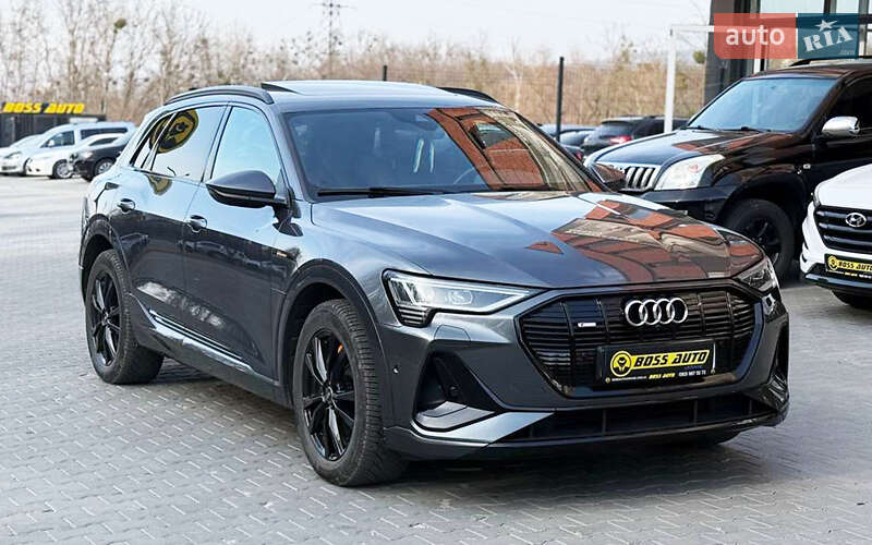 Позашляховик / Кросовер Audi e-tron 2021 в Чернівцях