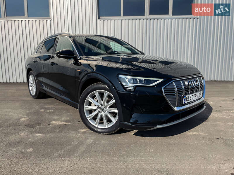 Audi e-tron 2019