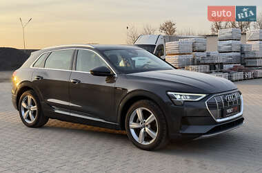 Внедорожник / Кроссовер Audi e-tron 2019 в 