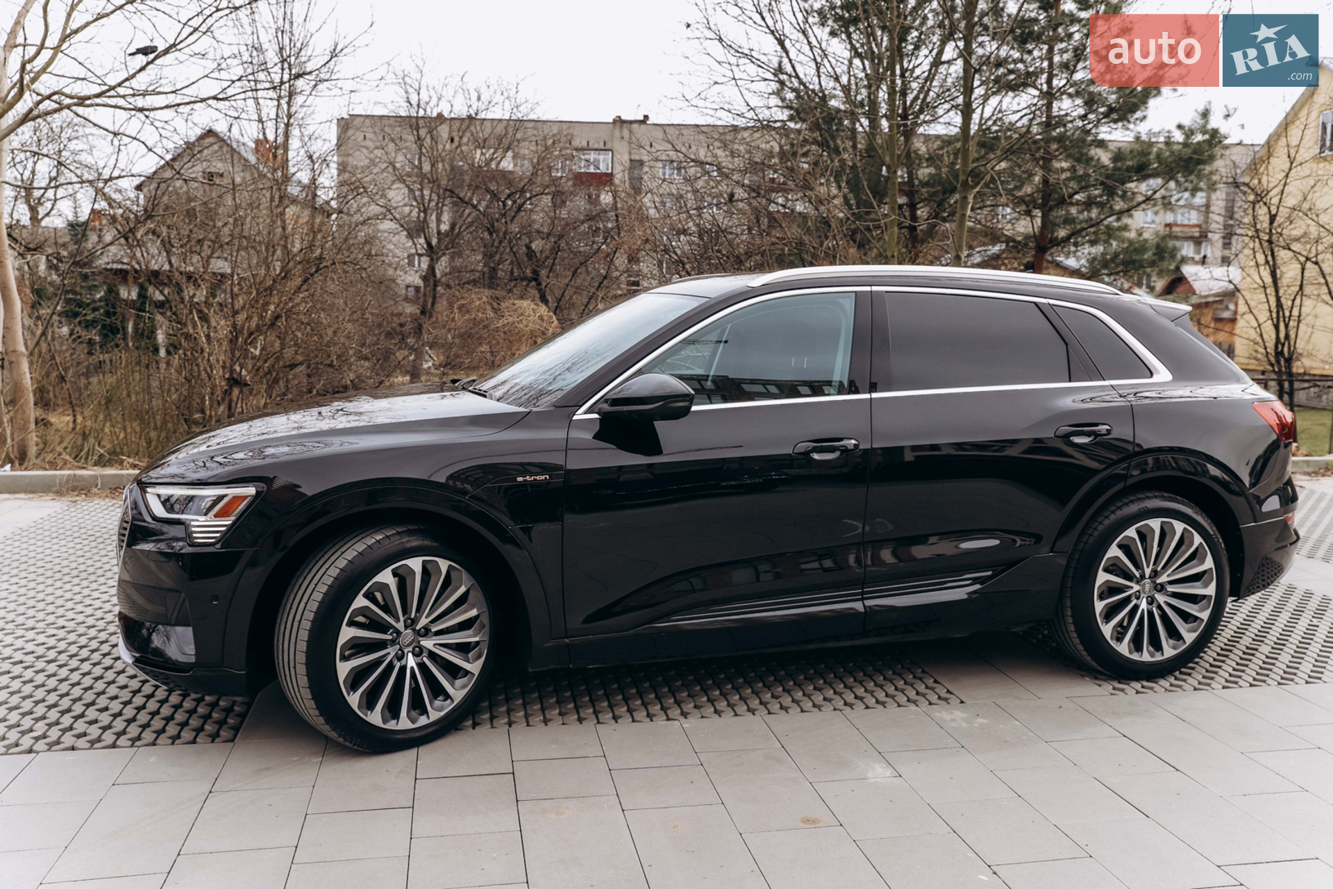 2019 Audi e-tron - мініатюра 12